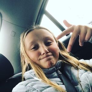 Meet your Posher, Lili